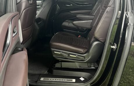 Cadillac Escalade Suv interior